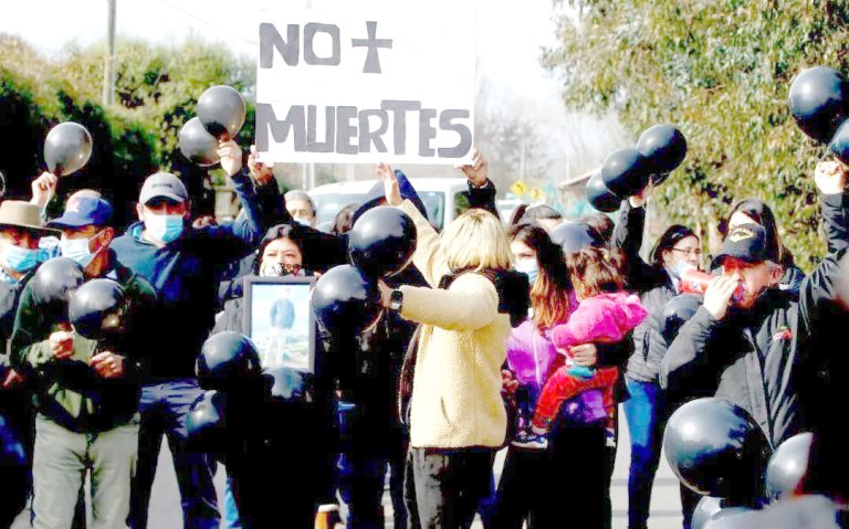 Vecinos del sector Zapallar protestaron exigiendo mayores medidas de seguridad en ruta J-615