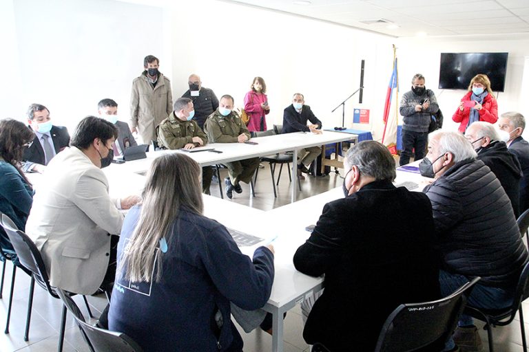 Autoridades y dirigentes abordan el  aumento de delitos violentos en Curicó