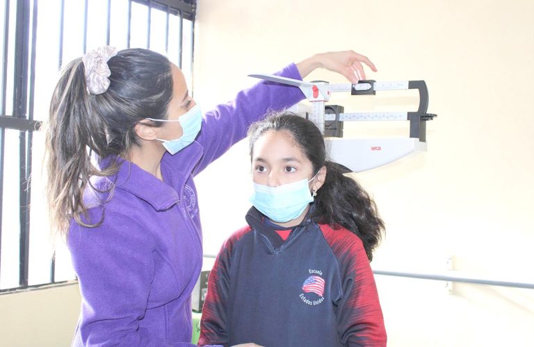 Nutricionista, agrónomo y chef acompañarán por cinco meses a escuelas rurales de Curicó