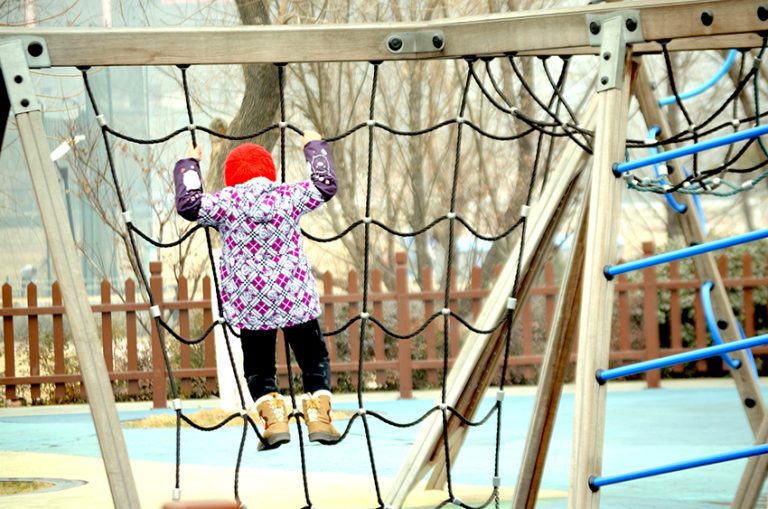 Niños en casa: expertos recomiendan qué hacer durante las vacaciones de invierno