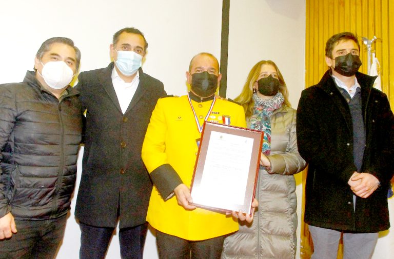 Cuerpo de Bomberos de Curicó  conmemoró su día nacional