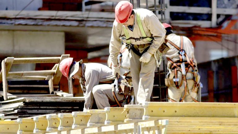 Inversión en la construcción caería 4,6% y el sector se declara en etapa de “precrisis”