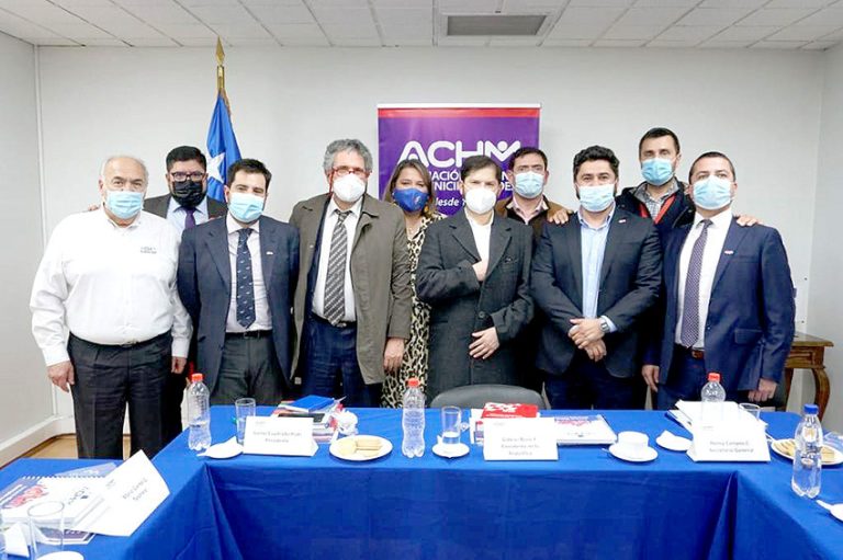 Alcalde eleva a la presidencia problema de loteo de suelos agrícolas en el Maule