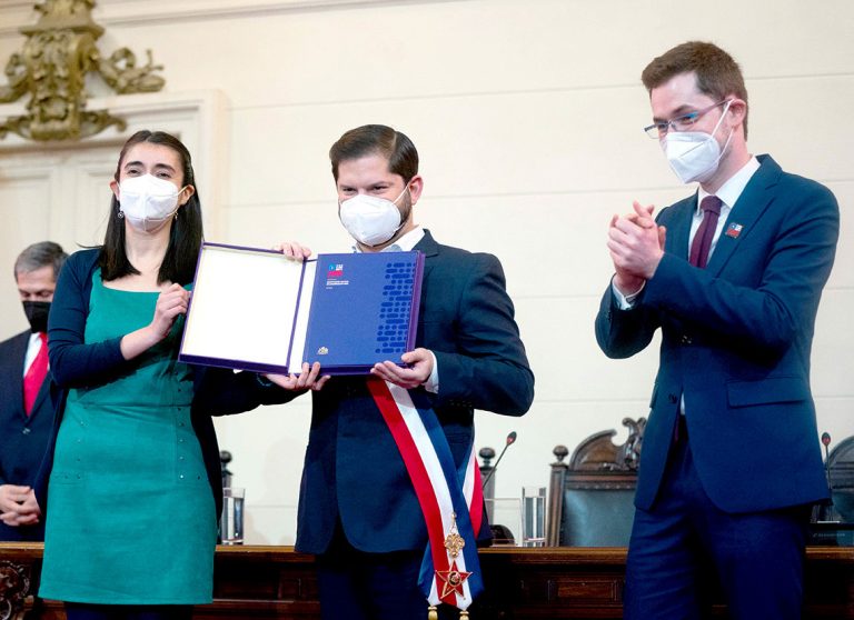 Con la entrega del borrador terminó el trabajo de la Convención Constitucional