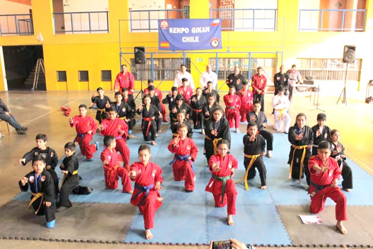 Karatecas se dan cita en el Torneo Open Curicó