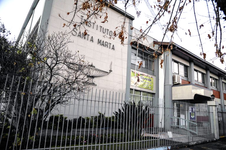 Colegios curicanos cerraron sus aulas por brotes de Covid-19