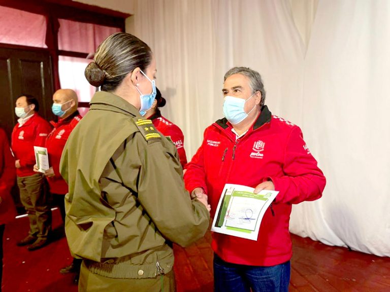 Certifican a carabineros y funcionarios municipales de “Patrullas Mixtas”