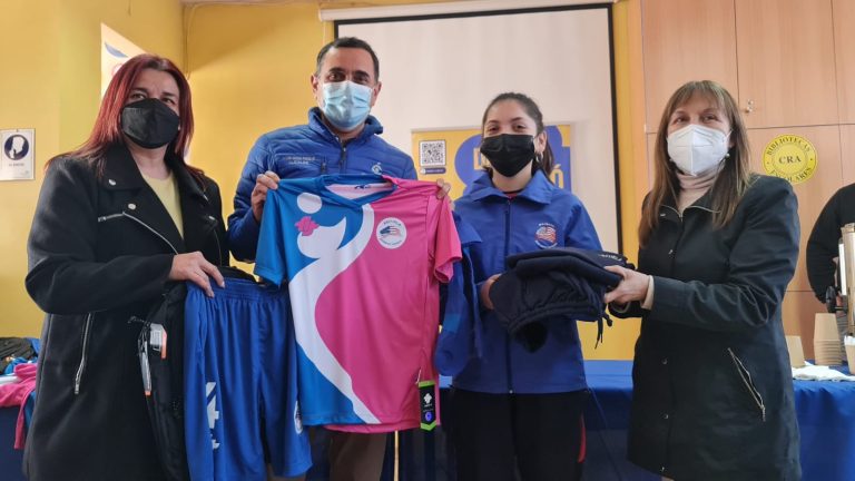 Estudiantes deportistas viajaron con destino a Argentina para participar en olimpiadas