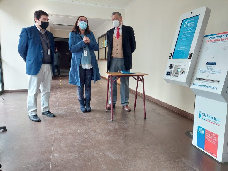 Registro Civil instala tótem de autoatención en Rauco