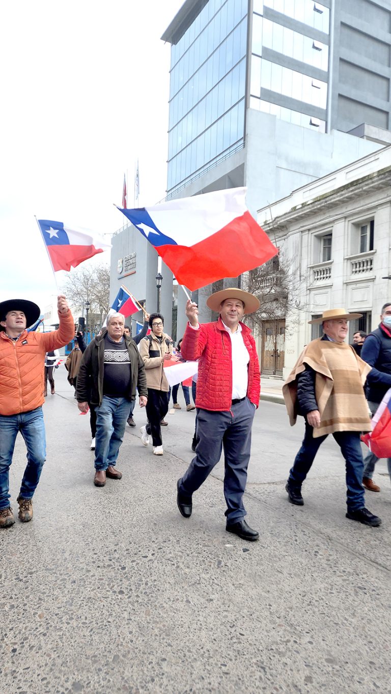Senador Juan Castro: “Una Constitución debe incluir todos los sectores productivos”