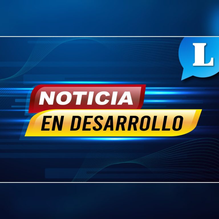 EN SARMIENTO: Jóvenes protagonizan pelea afuera de colegio