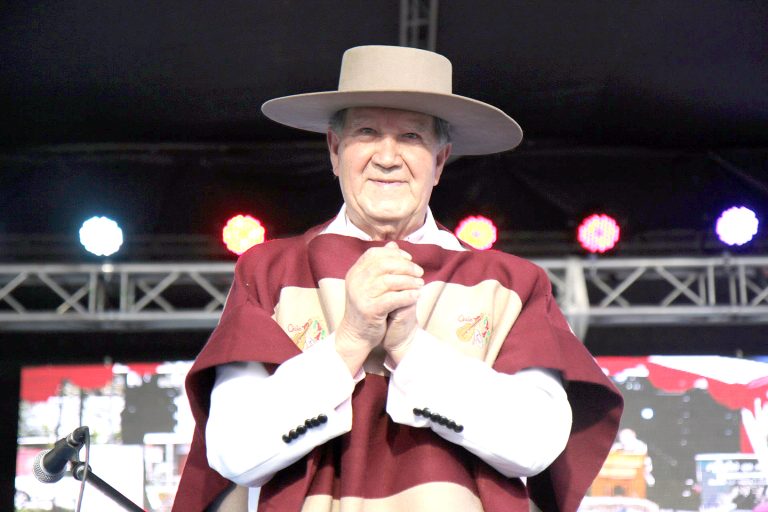 Romeralino Osvaldo “Lalo” Zapata presentó “Viviré en mis Canciones”