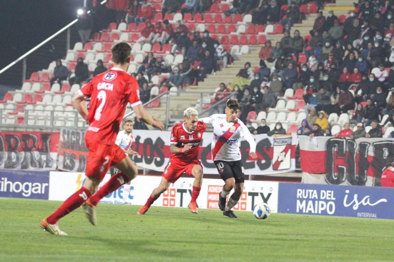 Sin brillar el Curi hace la tarea y gana