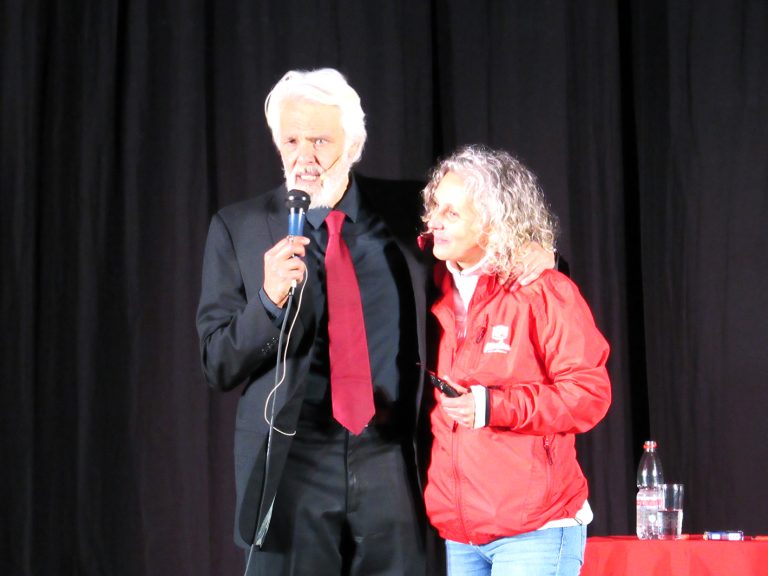 Actor Fernando Kliche cerró exitoso mes teatral en Molina