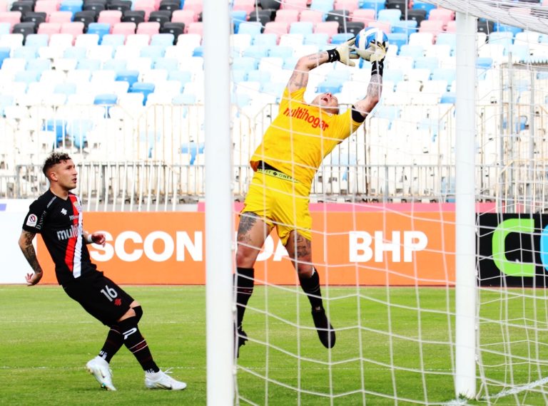 Curicó Unido rescata un empate en el norte