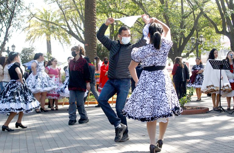Anuncian actividades de Fiestas Patrias en Curicó