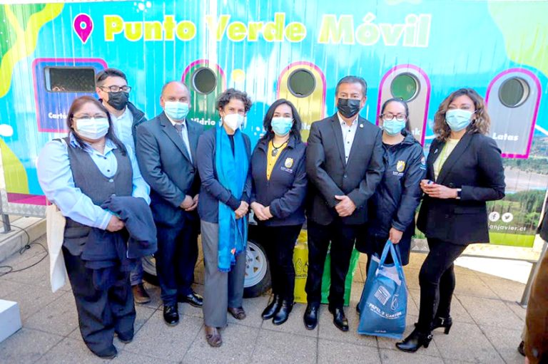 Ministra del Medio Ambiente inauguró primer Punto Verde Móvil de San Javier