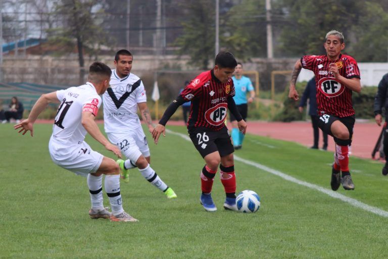 Rangers cae derrotado por goleada y se complica en la post temporada