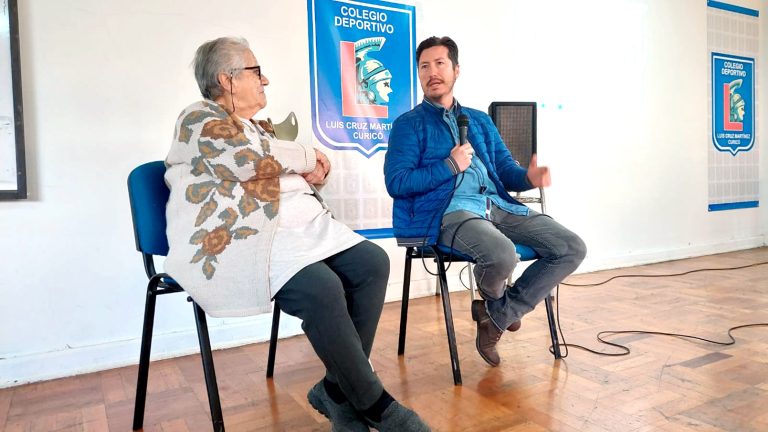 Dictan charla sobre Curicó Unido e identidad