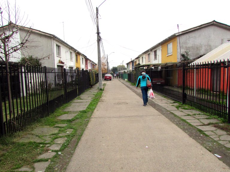 Piden agilizar reglamento de cierre de calles y pasajes