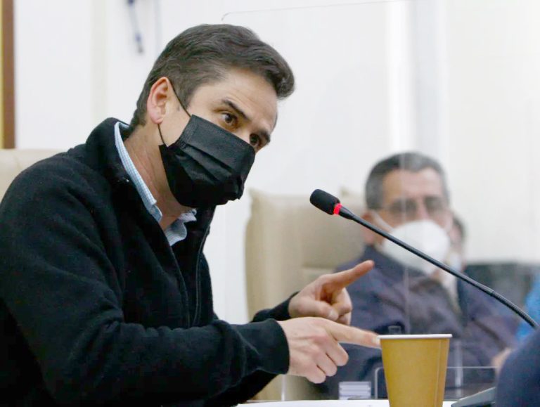 “Necesitamos darle más conectividad a la ciudad y proteger la vida de barrio”