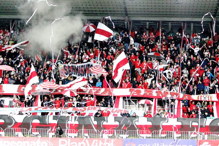 Se podría jugar sin hinchada curicana