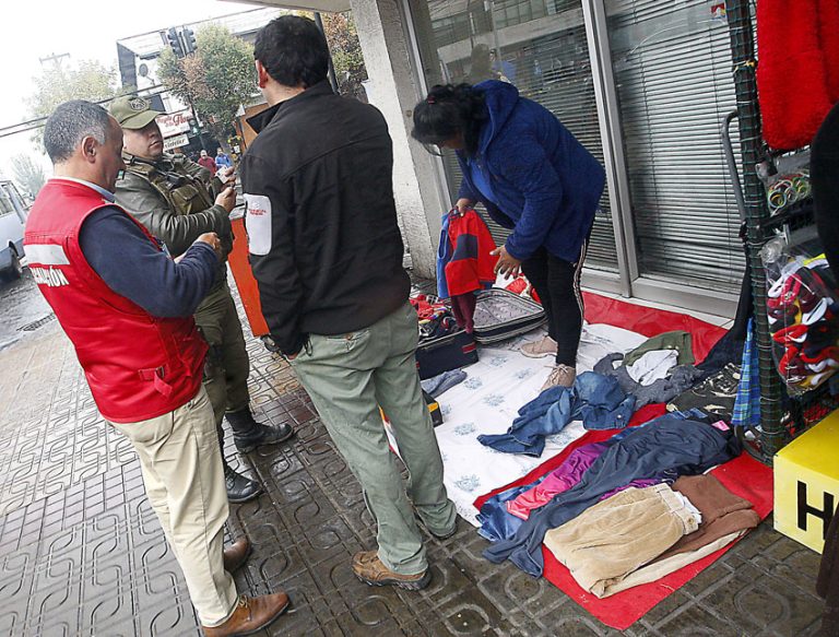 Incrementarán control del comercio ilegal en Curicó