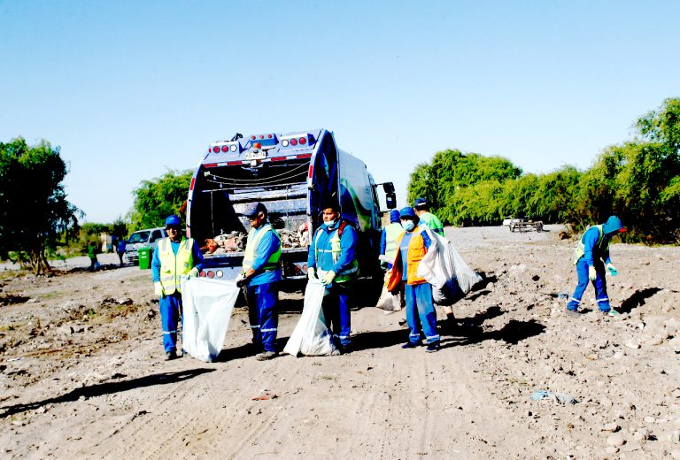 Municipio recupera ribera del  río Teno en el sector Tutuquén