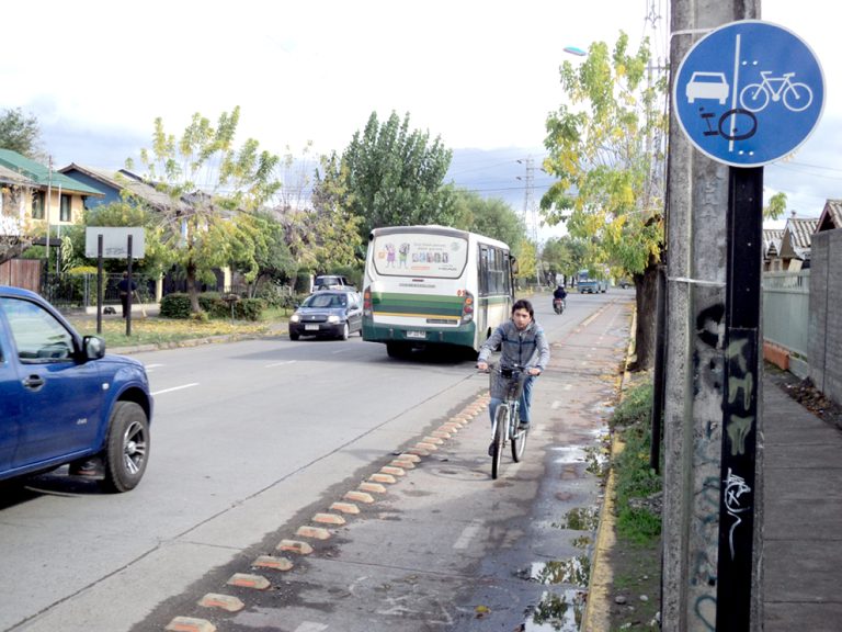 Concejal Raimundo Canquil dio a conocer proyectos de infraestructura en barrio Surponiente de Curicó