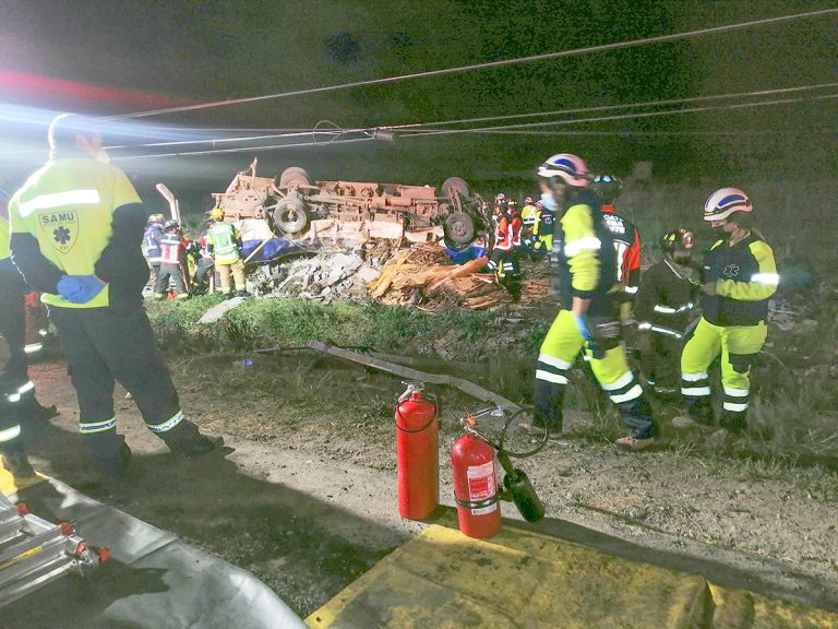 Accidente dejó al menos 14 personas lesionadas