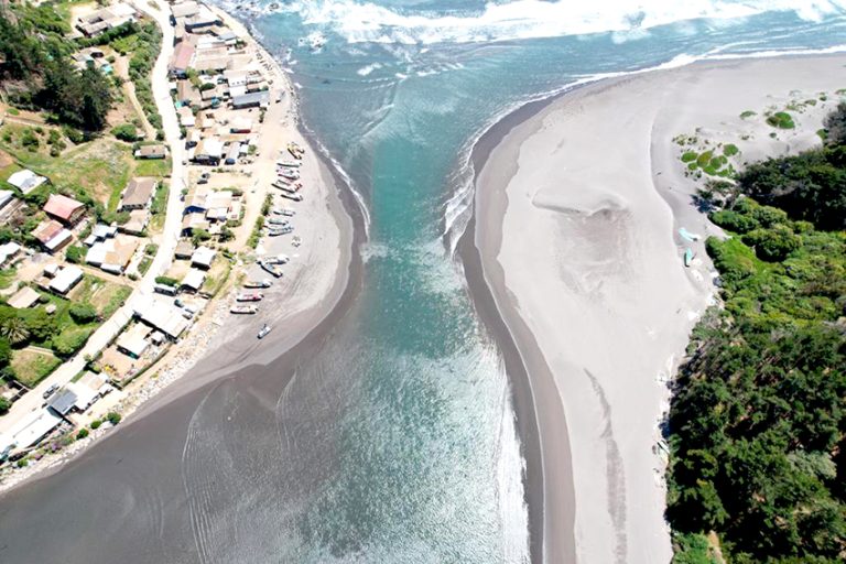 Alcalde de Vichuquén: “Necesitamos hacer el cierre de la barra de Llico y no esperar más”