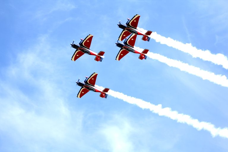 Espectacular presentación de Halcones de la FACH en Curicó