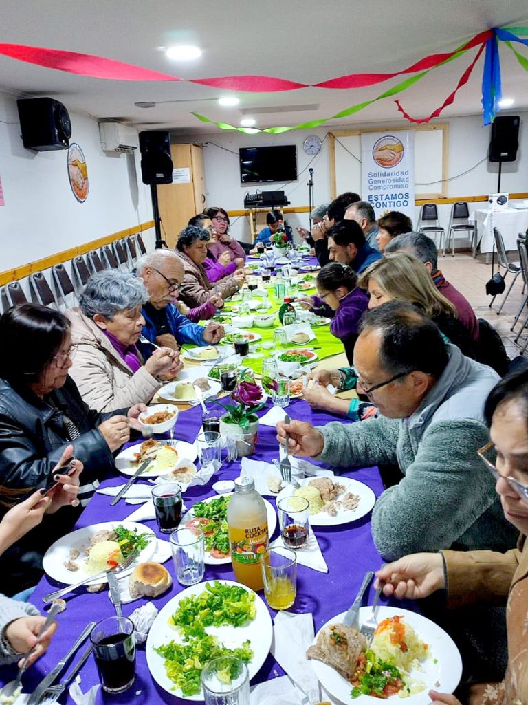 Todo un éxito cena en favor de los enfermos de cáncer