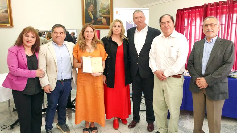 Biblioteca Tomás Guevara Silva de Curicó celebró sus 38 años