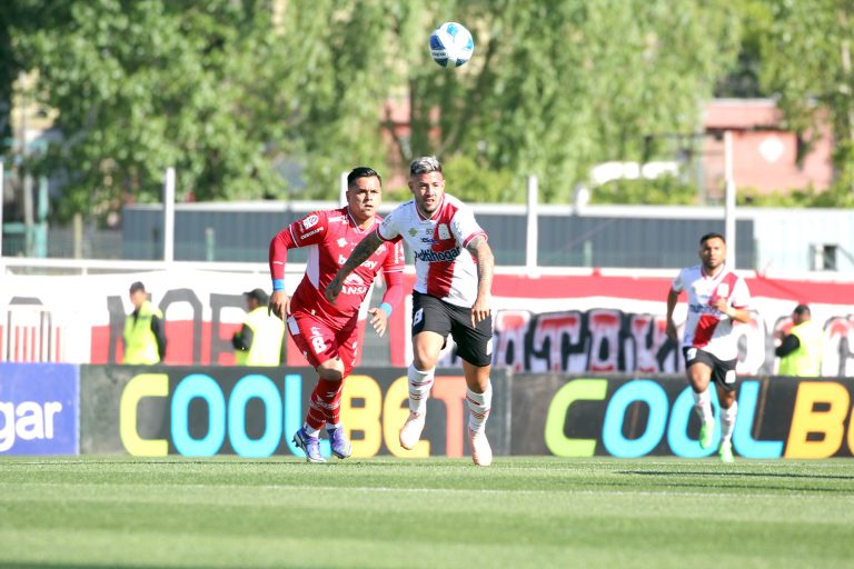 Siguen los torneos largos en el fútbol chileno