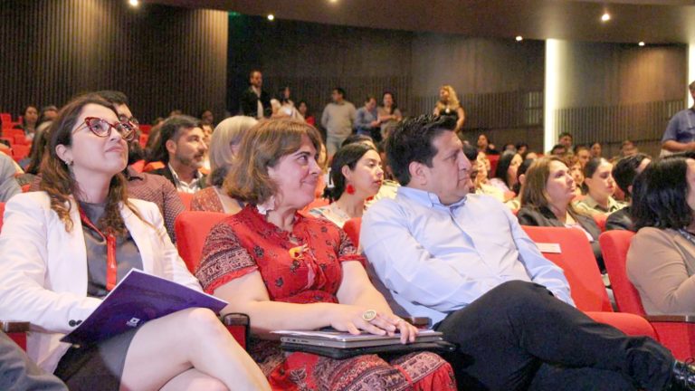 Lanzan campaña “Sí es mi problema” junto a un seminario internacional