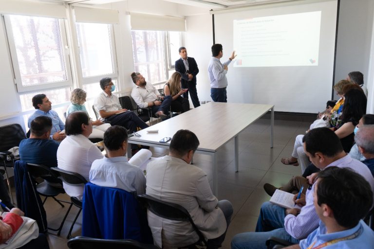 Profesionales de la Dirección de Concesiones entregan antecedentes sobre proyecto de bypass