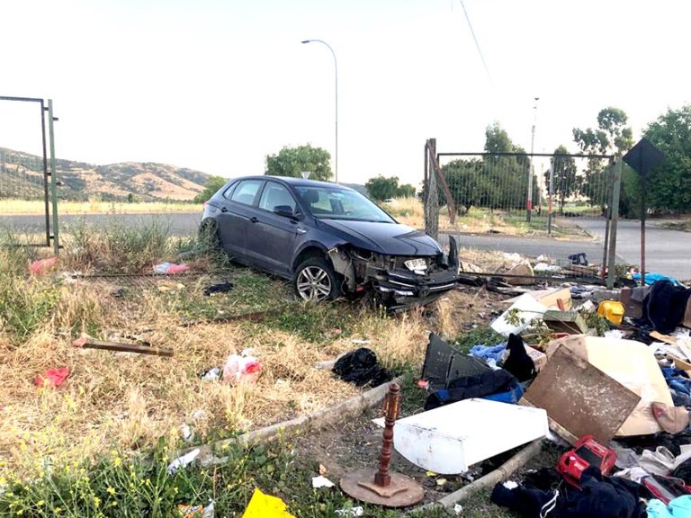 Banda asalta y secuestra a chofer de aplicación móvil