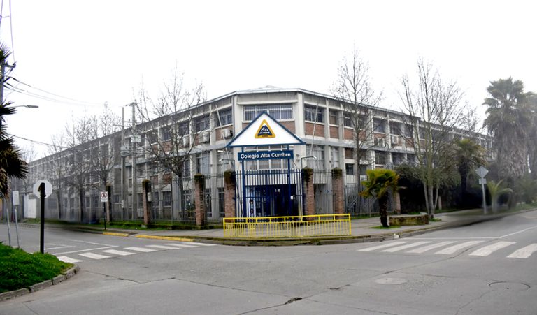 Alumna manipuló “gas pimienta” afectando a más de 30 personas