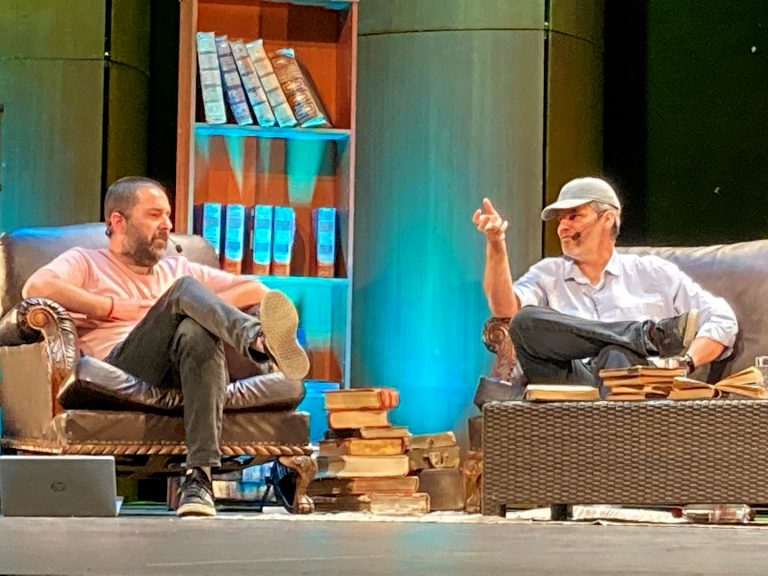 “El haber transformado en actor social a las barras bravas es un error político gravísimo”