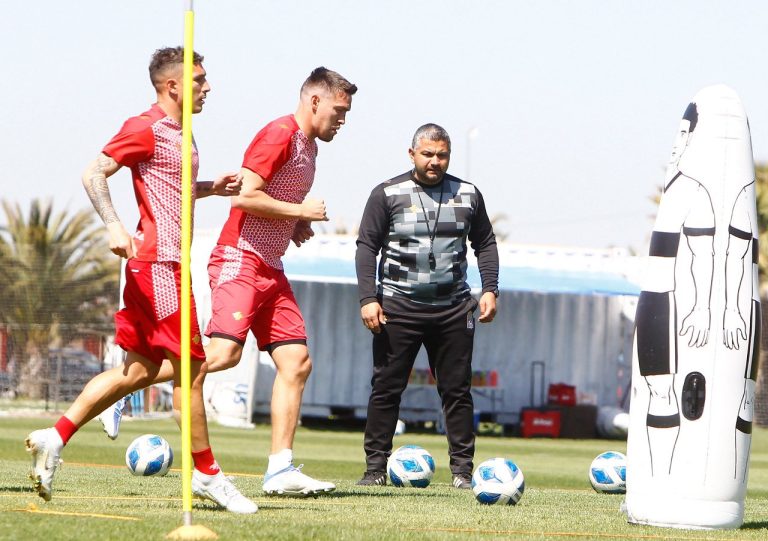 Damián y su staff arman el nuevo puzzle