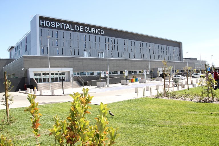 Llaman a poner “mano dura” con empresa a cargo de nuevo Hospital de Curicó