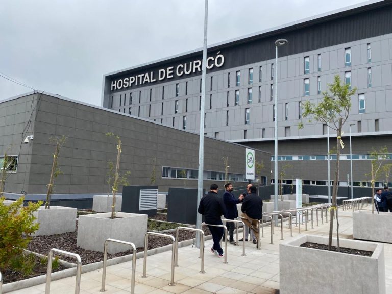 Apertura de nuevo hospital de Curicó en diciembre estaría en riesgo