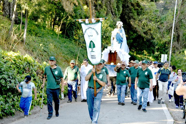Con Misa en el cerro Condell  finalizó el Mes de María