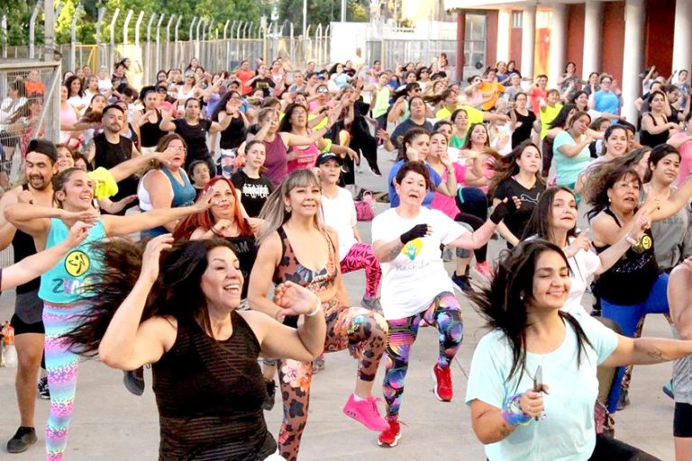 Con mucho éxito se desarrolló Zumbatón en beneficio de Nachito