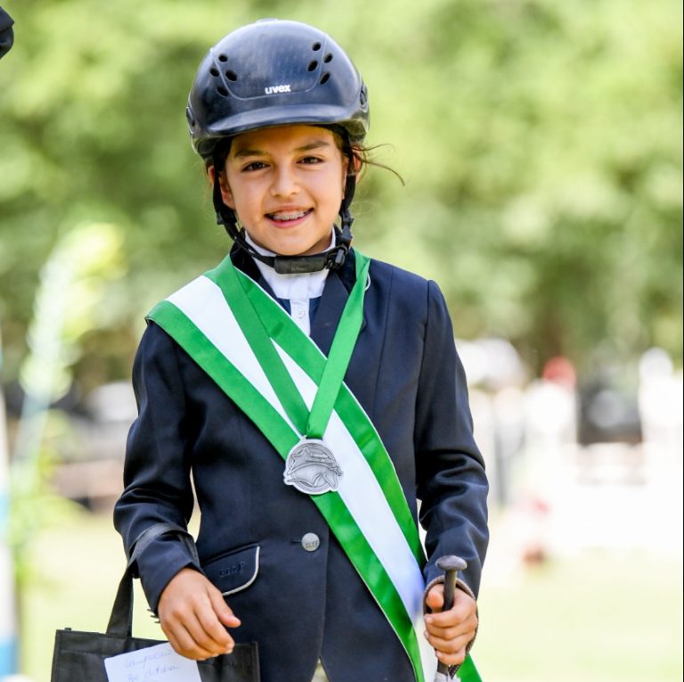 Equitadores sellaron una notable actuación