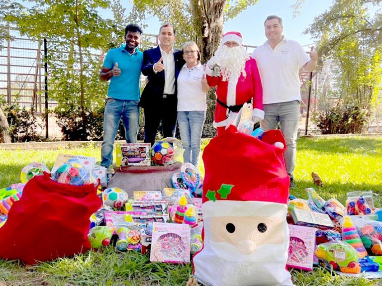 Municipio curicano inició proceso de entrega de juguetes para esta Navidad