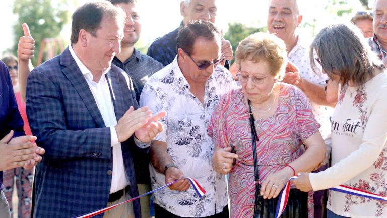 Inauguran plaza “Los Conquistadores” dotada  de juegos e iluminación contra la delincuencia