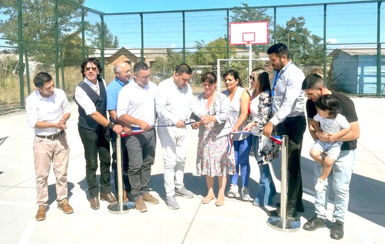 Inauguran mejoras en recintos  deportivos de Sagrada Familia