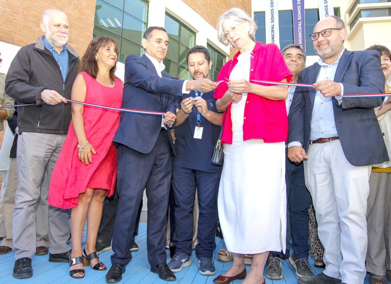 Clínica odontológica municipal busca acercar las atenciones a curicanos